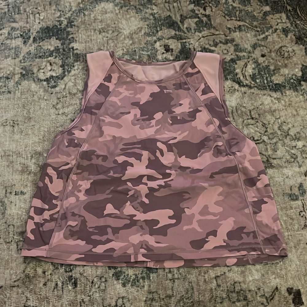 Lululemon sculpt crop workout tank color, purple camo size 4
